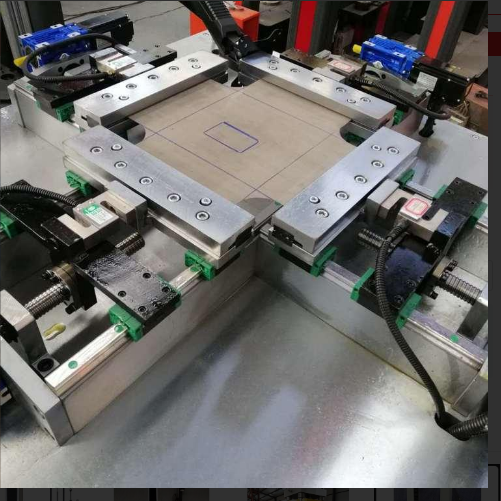 1703648059804119.png 雙軸雙向拉伸試驗機 醫(yī)學(xué)多方向50KN1.png